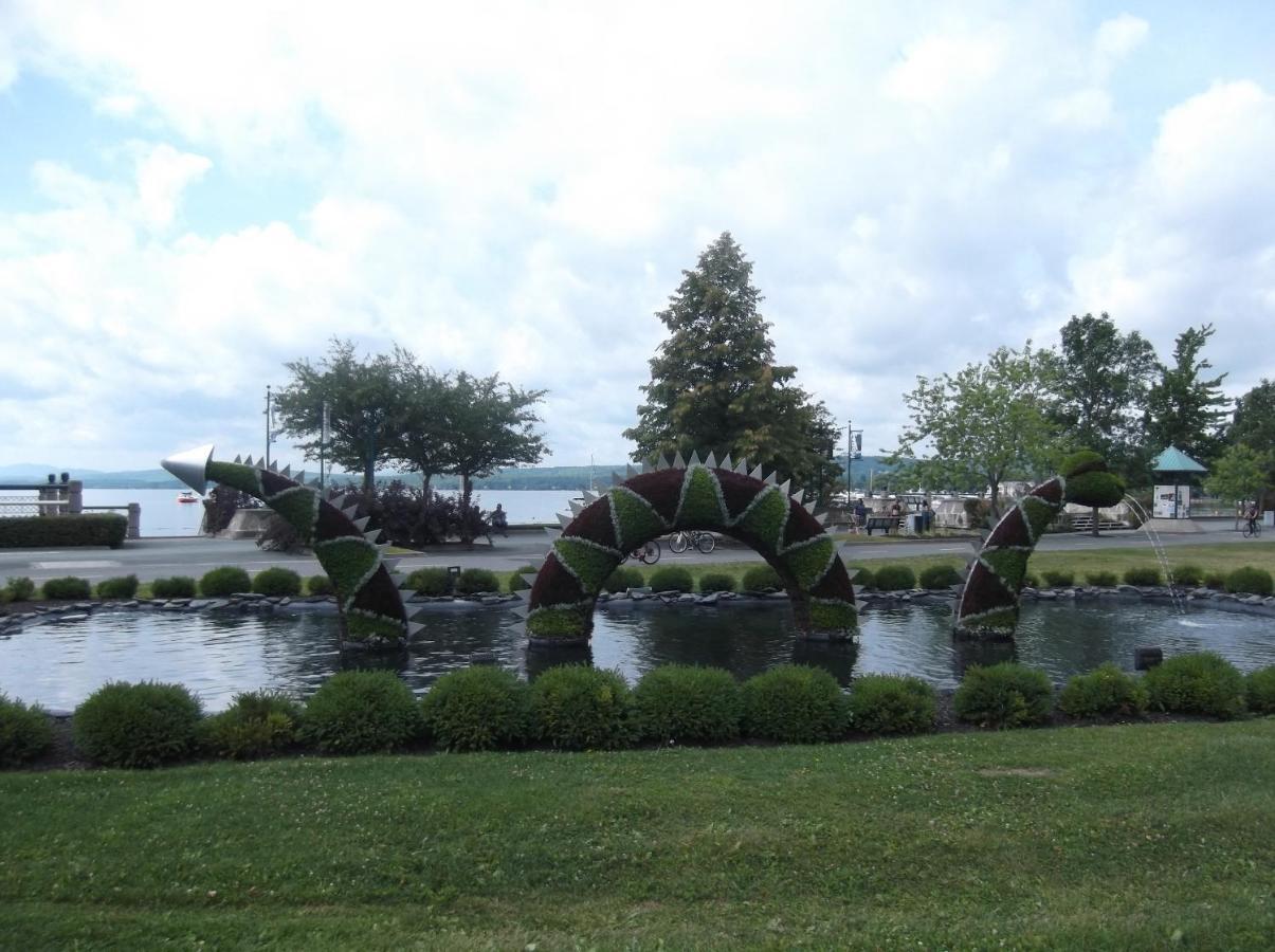 Condo Entre Ville Et Nature 2 Magog Exterior photo